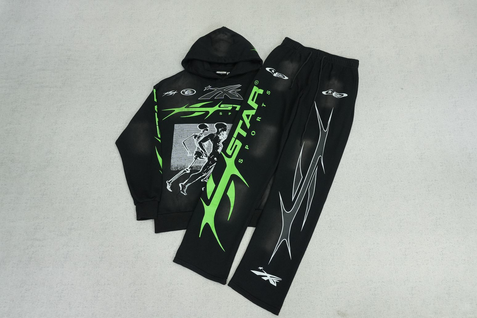 f228c256 HELLSTAR tracksuit